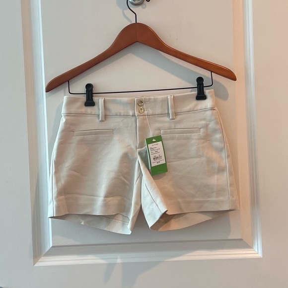 NWT Lilly Pulitzer Joette Stretch Dinner Shorts in Palm Beach Sandstone - Picture 3 of 16